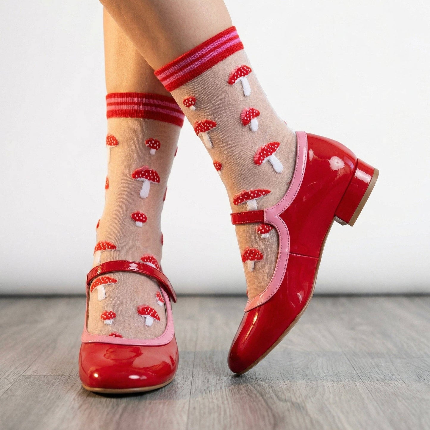Toadstools Combed Cotton Sheer Pop Socks in Red